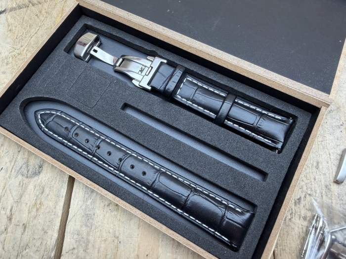 CORREA RELOJ CUERO NEGRO MONT BLANC