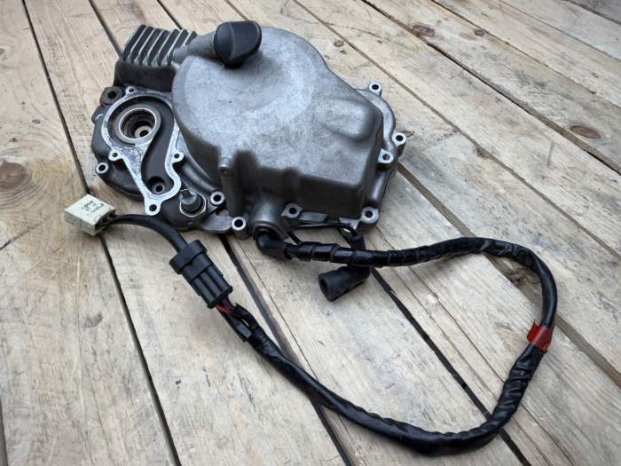 TAPA MOTOR IZQ. CON ESTATOR PIAGGIO BV350