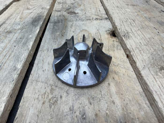 GIRANTE BOMBA AGUA PIAGGIO BEVERLY 350