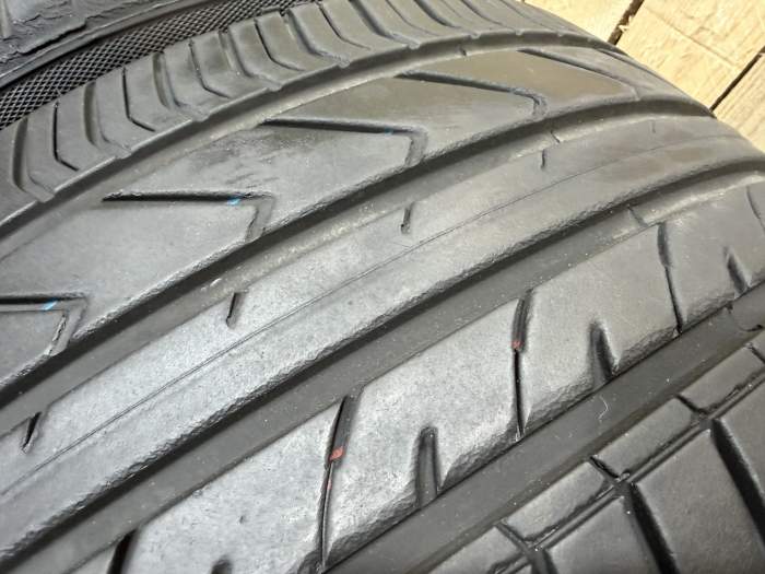 PAREJA NEUMÁTICOS HEADWAY HORACE 225/40R18