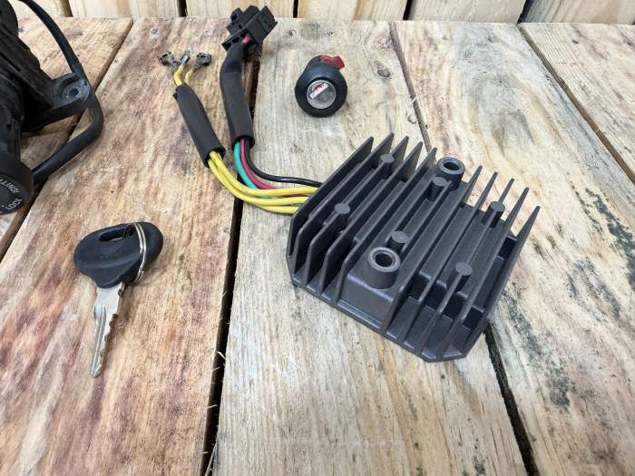 CLAUSOR ENCENDIDO + CDI HONDA SH125 2008