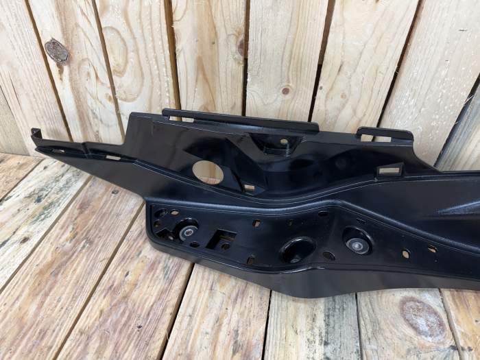 REPOSAPIES DERECHO SUZUKI BURGMAN 400 2010