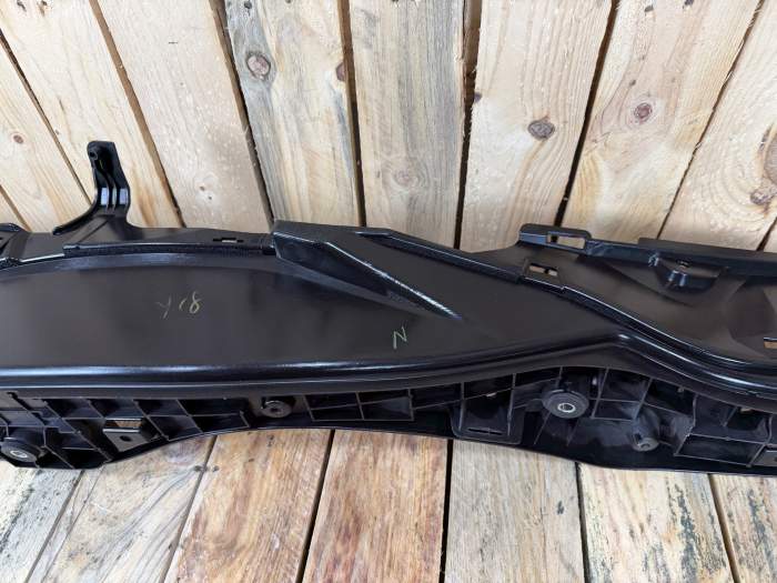 REPOSAPIES DERECHO SUZUKI BURGMAN 400 2010