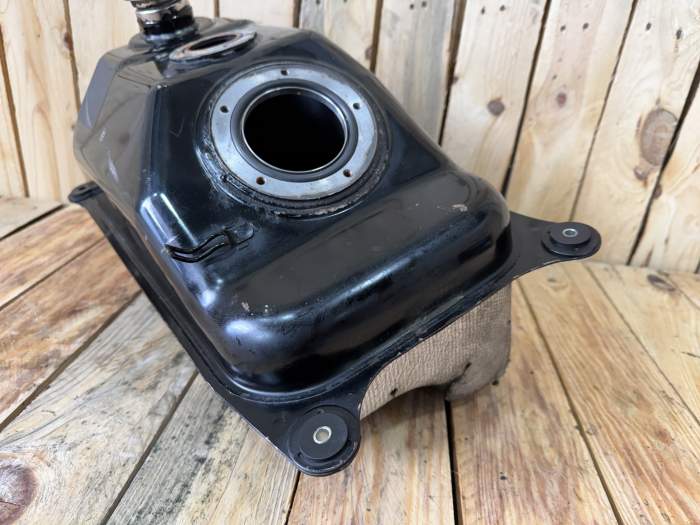 DEPOSITO COMBUSTIBLE SUZUKI BURGMAN 400 2010