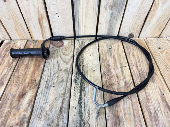 PUÑO CON CABLE DE GAS SUZUKI BURGMAN 400 2010