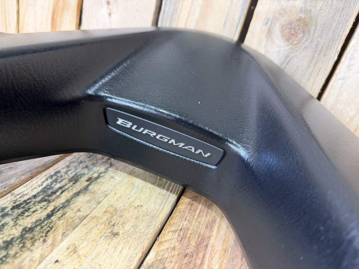 PLASTICO MANILLAR SUZUKI BURGMAN 400 2010