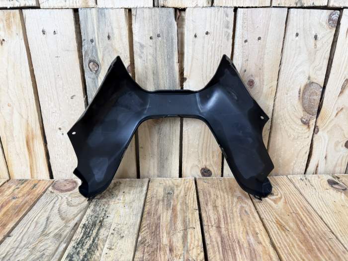 TAPA MANILLAR INFERIOR SUZUKI BURGMAN 400 2010