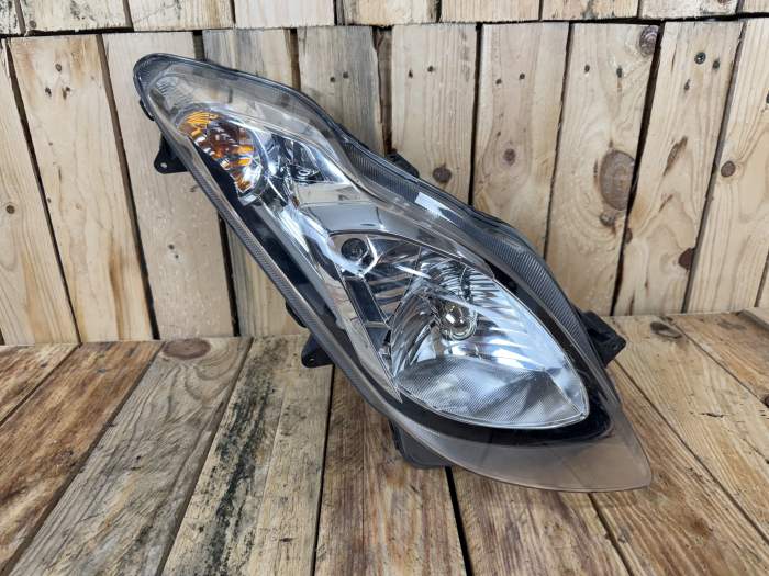 FARO DERECHO SUZUKI BURGMAN 400 2010