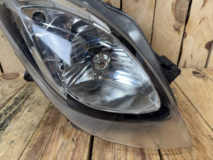 FARO DERECHO SUZUKI BURGMAN 400 2010