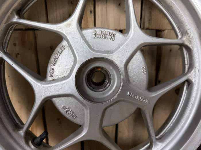 RUEDA TRASERA COMPLETA HONDA SH MODE 125 2019