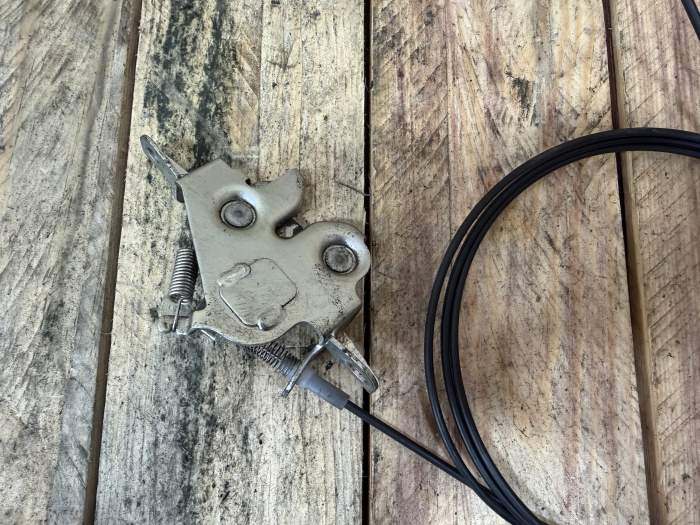 CERRADURA Y CABLE ASIENTO HONDA SH MODE 125 2019