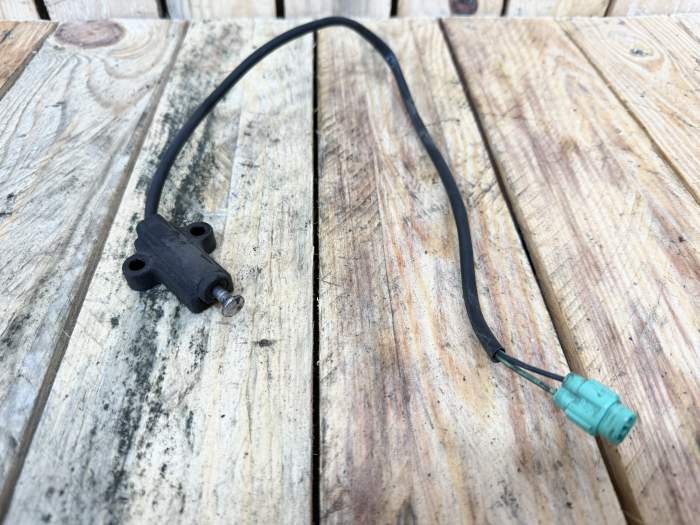 INTERRUPTOR PATA CABRA SUZUKI BURGMAN 400 2010