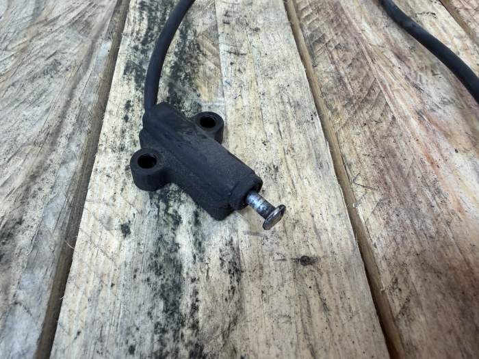 INTERRUPTOR PATA CABRA SUZUKI BURGMAN 400 2010