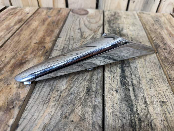 EMBELLECEDOR INTERMITENTE DER. SH MODE 125 2019