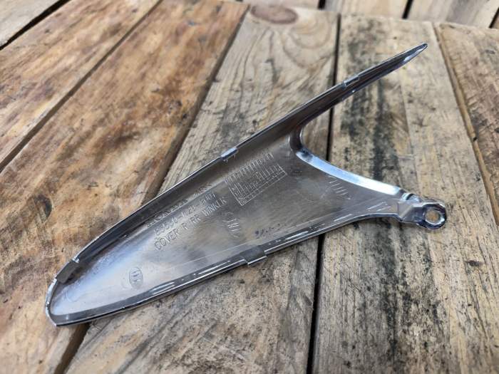 EMBELLECEDOR INTERMITENTE DER. SH MODE 125 2019