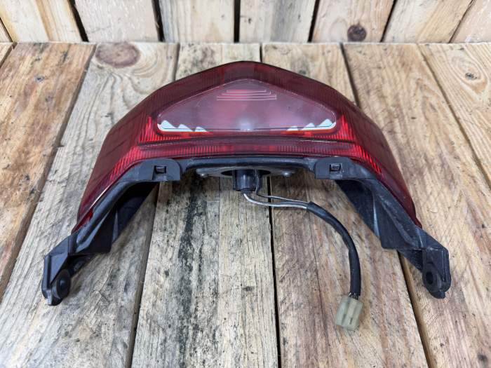 PILOTO TRASERO SUZUKI BANDIT 650 2006