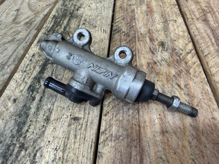 BOMBA DE FRENO TRASERA SUZUKI BANDIT 650 2006