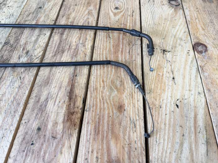 CABLE DE GAS SUZUKI BANDIT 650 2006