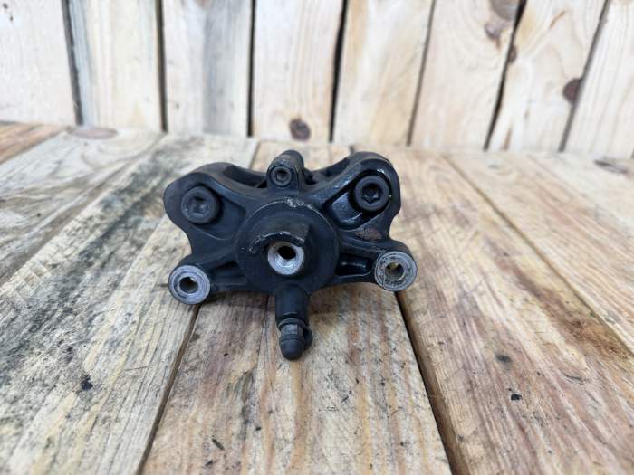 PINZA DE FRENO TRASERA SUZUKI BANDIT 650 2006