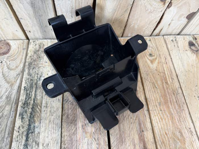 CAJA BATERIA SUZUKI BANDIT 650 2006