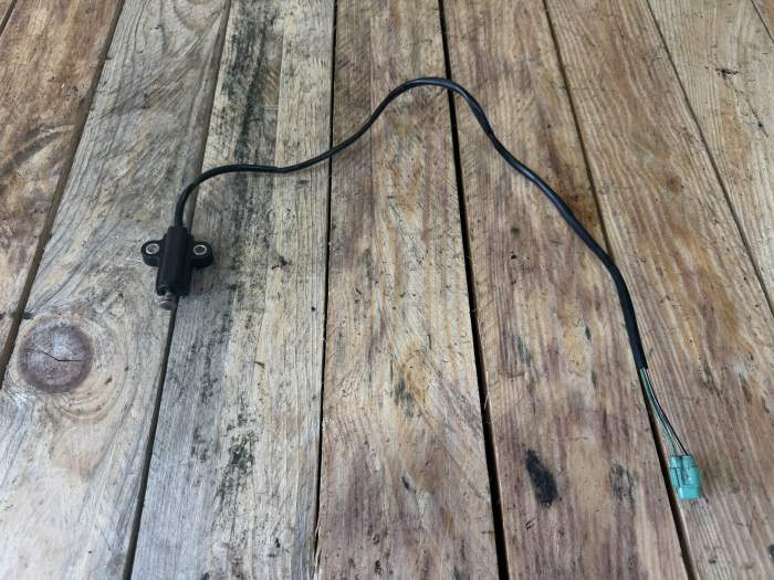 SENSOR CABALLET LATERAL SUZUKI BANDIT 650 2006