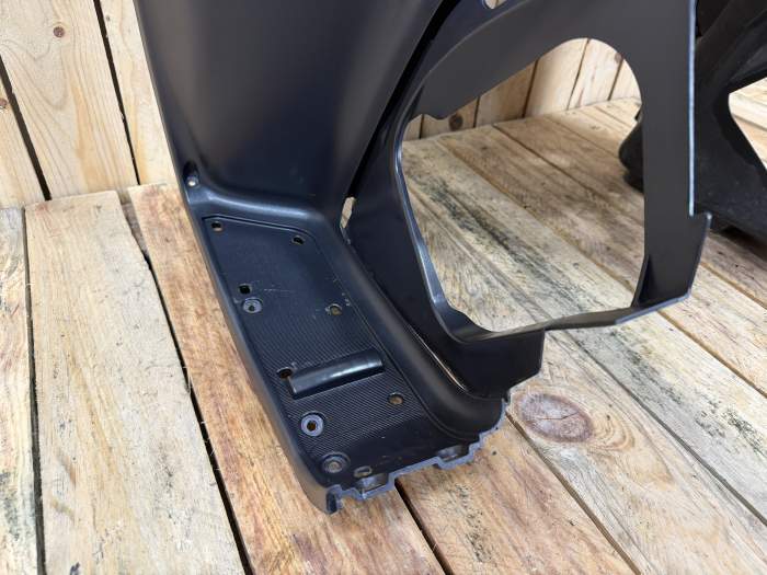 BOX DELANTERO SUZUKI BURGMAN 650 2003