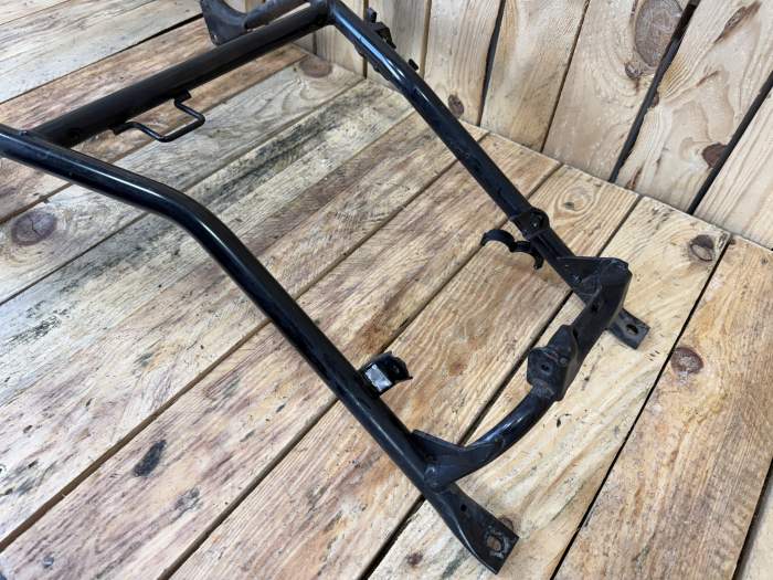 CUADRO GUIA ASIENTO SUZUKI BURGMAN 650 2003