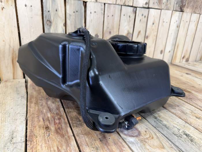 DEPOSITO COMBUSTIBLE SUZUKI BURGMAN 650 2003