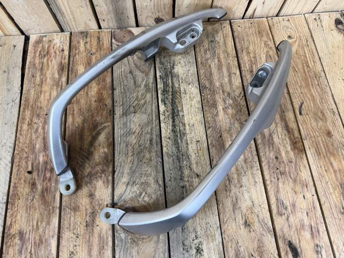 AGARRADERAS TRASERAS SUZUKI BURGMAN 650 2003