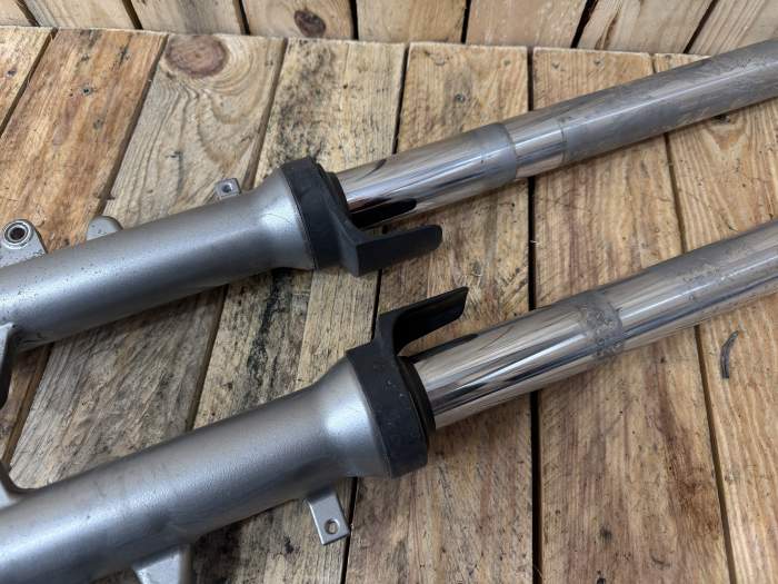 SUSPENSION DELANTRA SUZUKI BURGMAN 650 2003