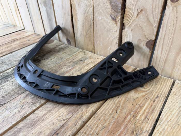 SOPORTE PANTALLA SUZUKI BURGMAN 650 2003