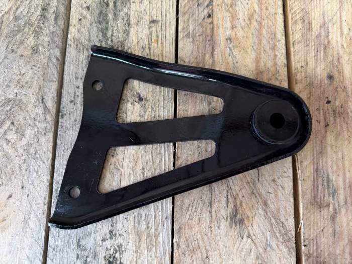 SOPORTE ESCAPE SUZUKI BURGMAN 650 2003