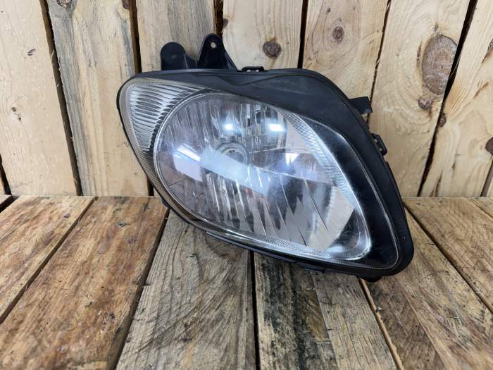 FARO DERECHO SUZUKI BURGMAN 650 2003