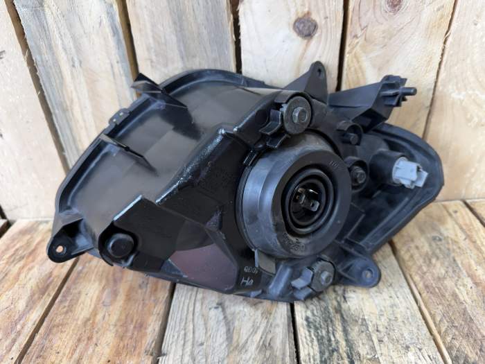 FARO DERECHO SUZUKI BURGMAN 650 2003