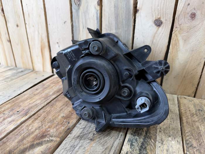 FARO DERECHO SUZUKI BURGMAN 650 2003