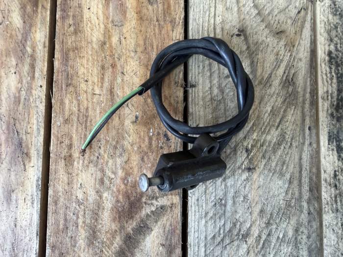 SENSOR PATA DE CABRA SUZUKI BURGMAN 650 2003