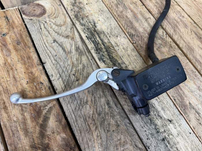 FRENO TRASERO SUZUKI BURGMAN 650 2003