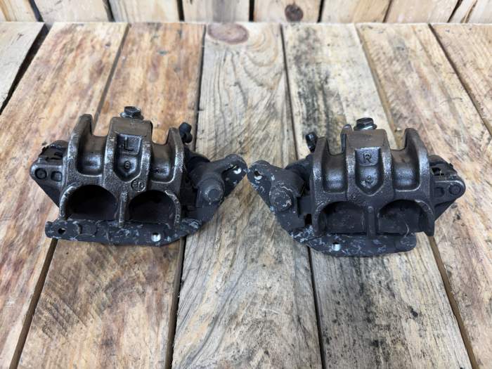 PINZAS DELANTERAS SUZUKI BURGMAN 650 2003