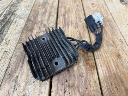 REGULADOR DE VOLTAJE SUZUKI BURGMAN 650 2003 - QrBox.es