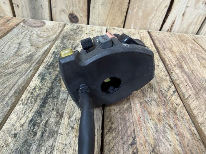 PIÑA LUCES IZQUIERDA SUZUKI BURGMAN 650 2003 - QrBox.es