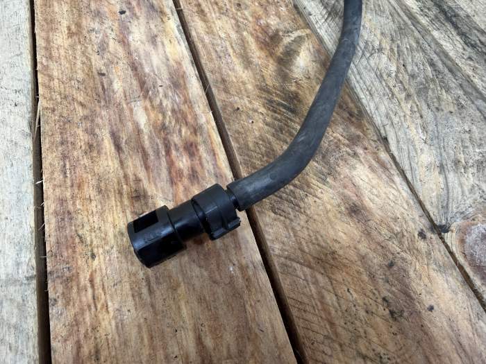 TUBO COMBUSTIBLE SUZUKI BURGMAN 650 2003