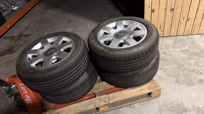 4 LLANTAS ORIGINALES AUDI A8 4.2 TDI
