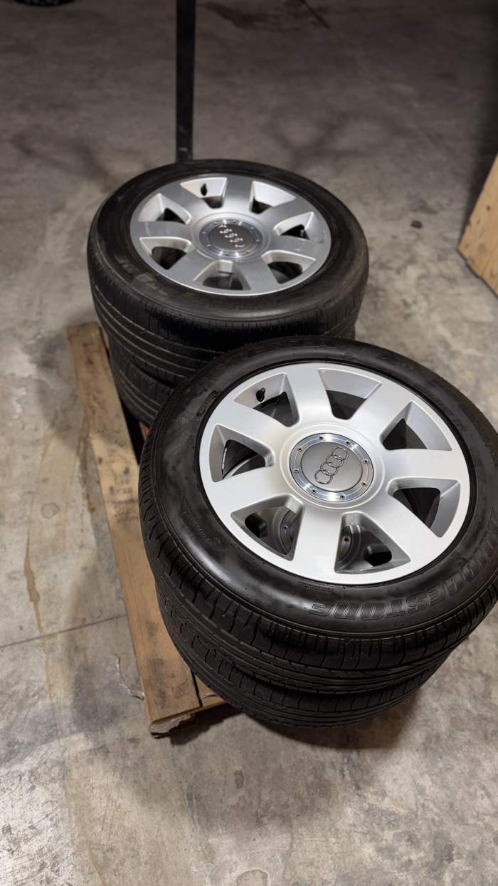 4 LLANTAS ORIGINALES AUDI A8 4.2 TDI