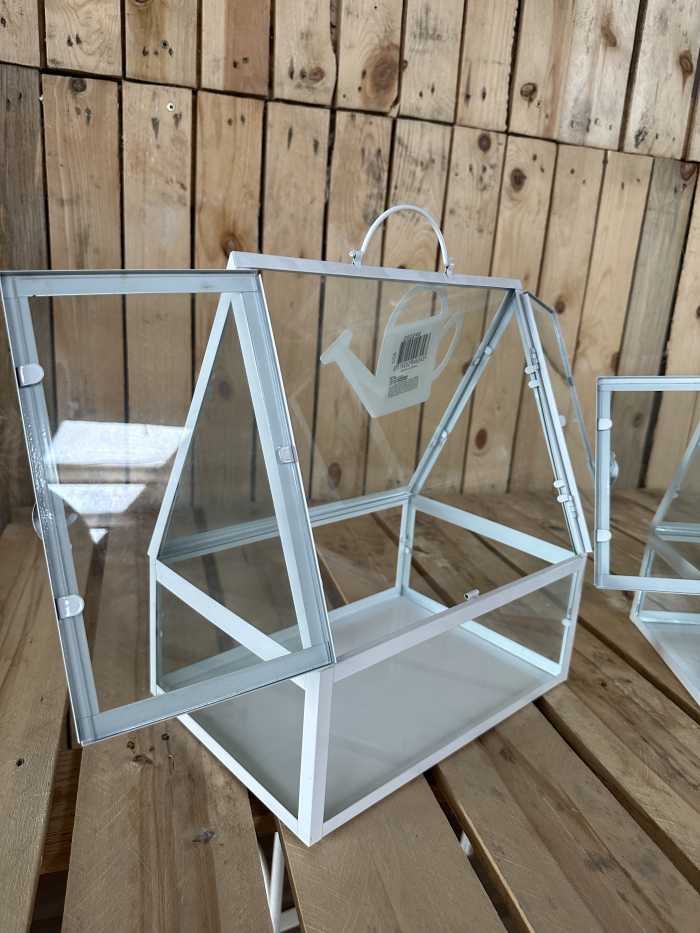 CASA PEQUEÑA PARA PLANTAS Y FLORES - QrBox.es