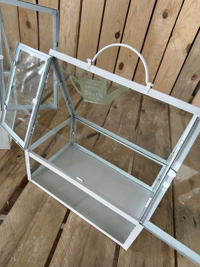 CASA PEQUEÑA PARA PLANTAS Y FLORES - QrBox.es