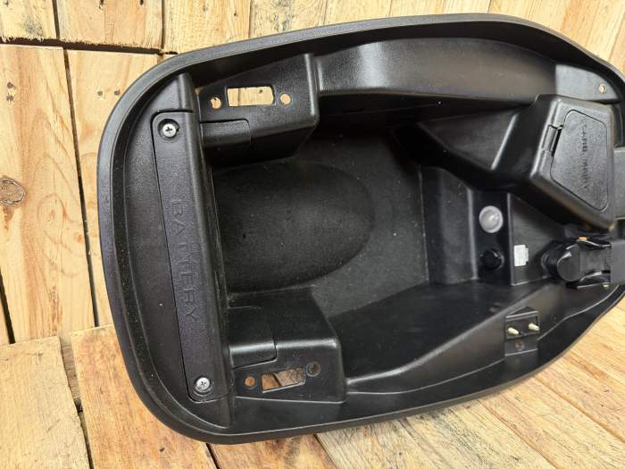 COFRE KYMCO XCITING 500 09-12