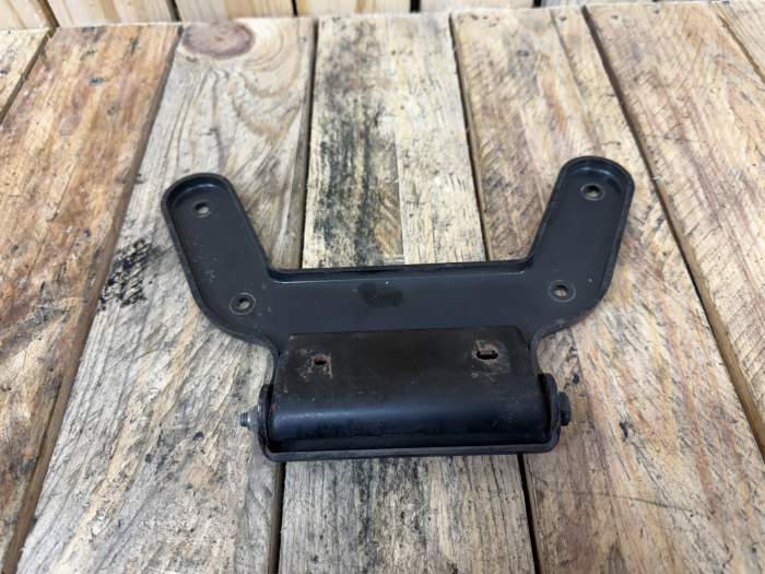 BISAGRA ASIENTO KYMCO XCITING 500 09-12