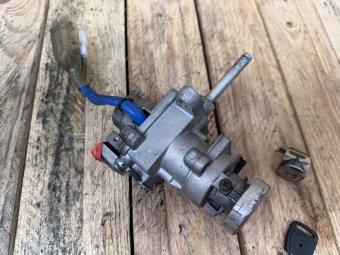 CERRADURAS KYMCO XCITING 500 09-12