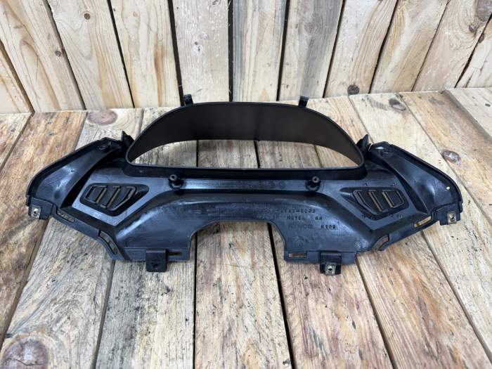 PLASTICO MARCADOR KYMCO XCITING 500 09-12