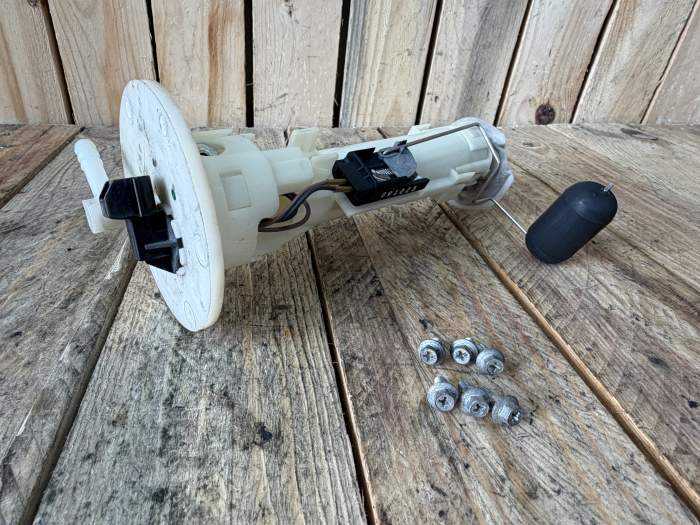 BOMBA DE COMBUSTIBLE KYMCO XCITING 500 09-12